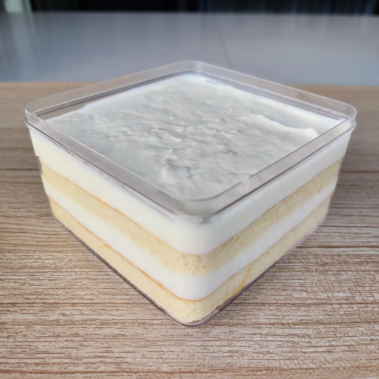 Cakes & Tiramisu